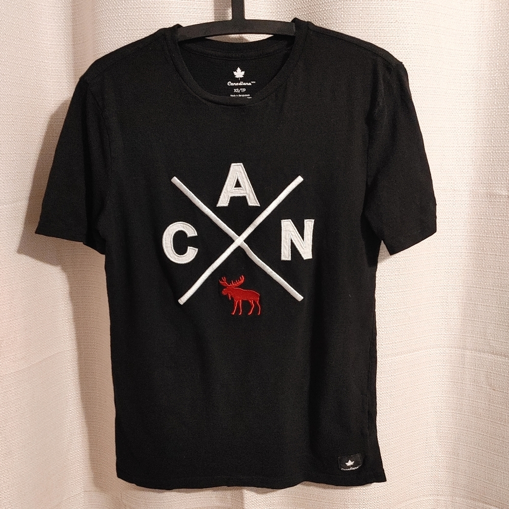 (4/$20) Men's Canada Black Short Sleeve T-Shirt Canadiana Size XS
